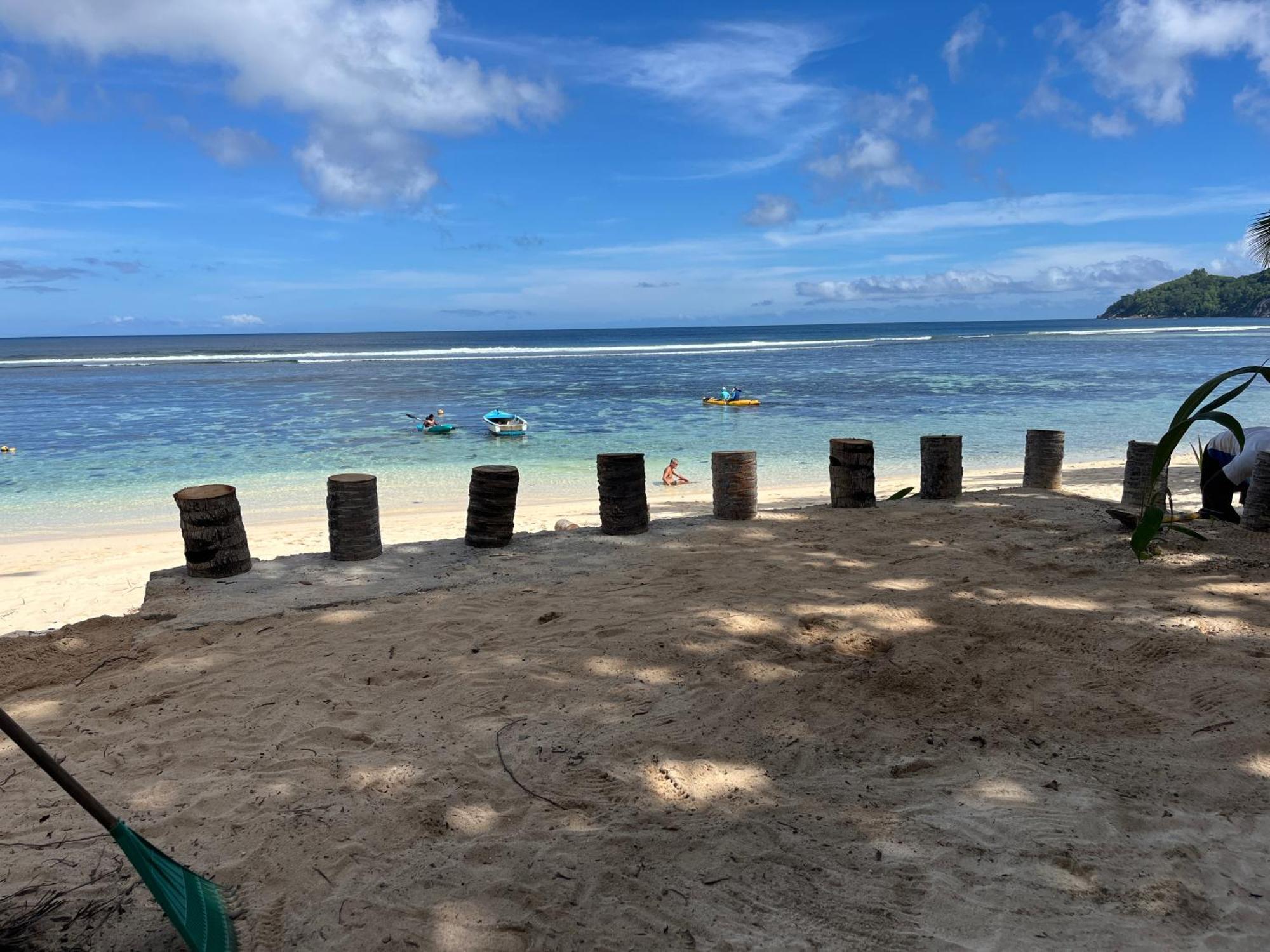 Beach Kaz Takamaka Exterior photo